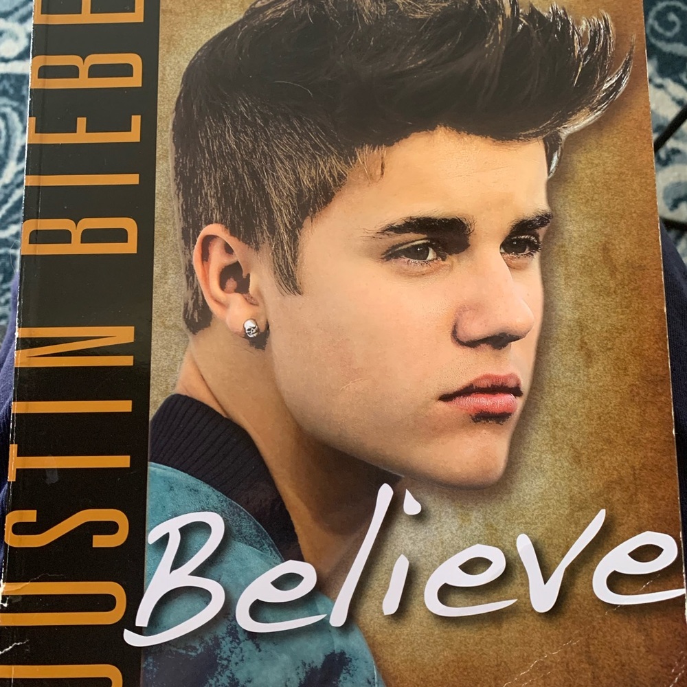 Justin Bieber Believe Collectible Book- Justin Turns 18- Great photos